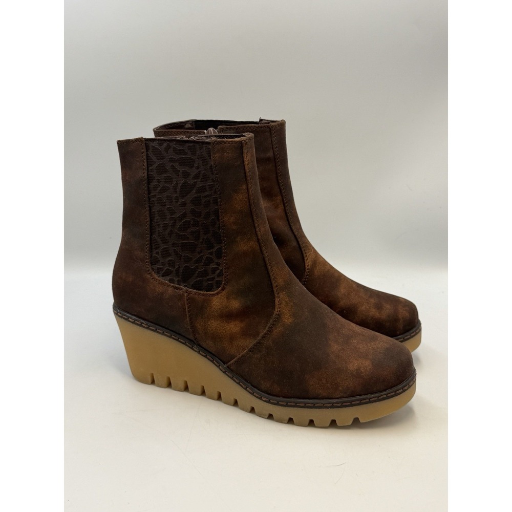 MUK LUKS Vermont Essex Size 8 Brown Wedge Booties Faux Fur Leopard